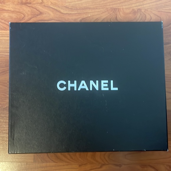 CHANEL navy blue sailor sandals - Picture 3 of 5